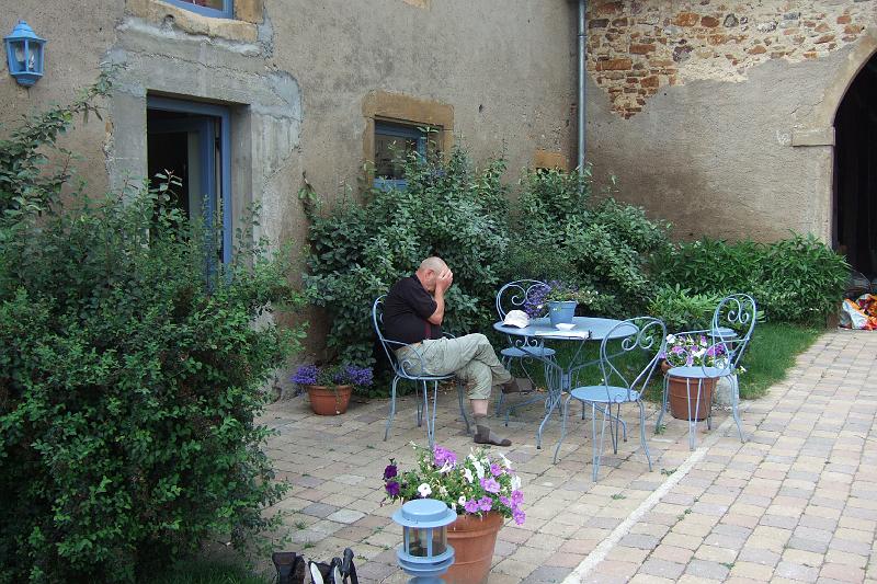 3-5-07 Ferme de Godchure.JPG - Da hat man sich schon eine Pause verdient